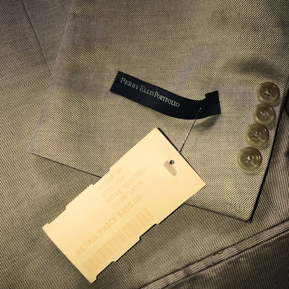 Perry Ellis Portfolio - Picture 8 of 9